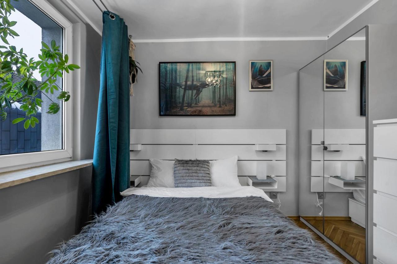 2-bedroom - Balcony, View, Location - By Rentujemy Leilighet *